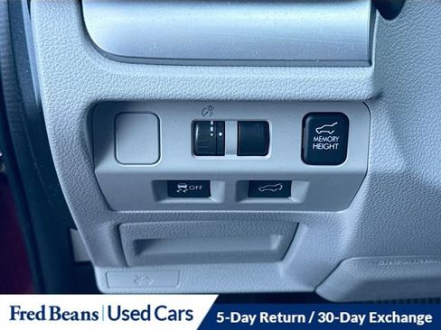 Used 2015 Subaru Forester 2.5i Touring AWD/4WD image 14