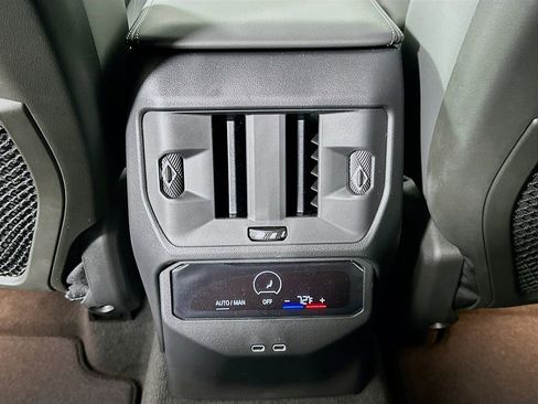 New 2026 BMW X3 xDrive30 w/ Premium Package image 18