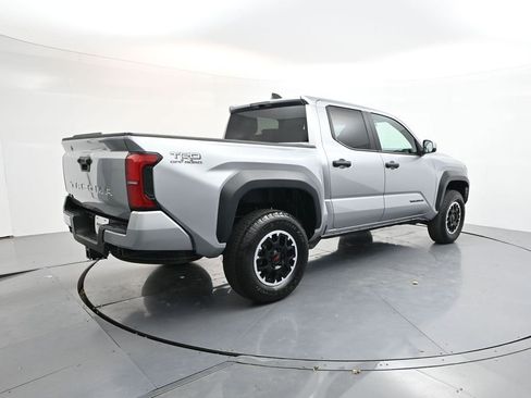 Used 2024 Toyota Tacoma TRD Off-Road image 7