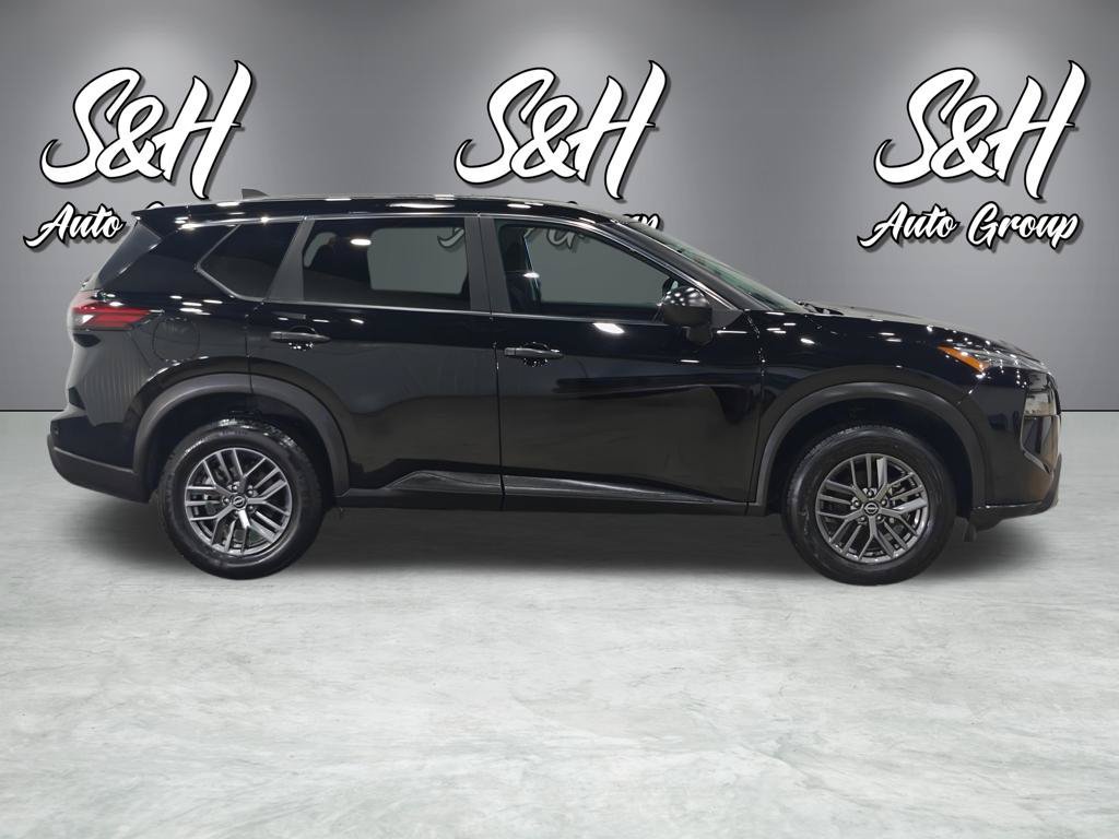Used 2024 Nissan Rogue S AWD/4WD image 18