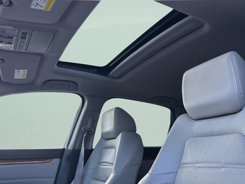 Used 2017 Honda CR-V Touring image 14