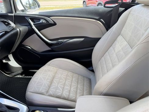 Used 2017 Buick Cascada Premium image 13