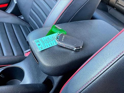 Used 2022 Kia Forte GT image 10