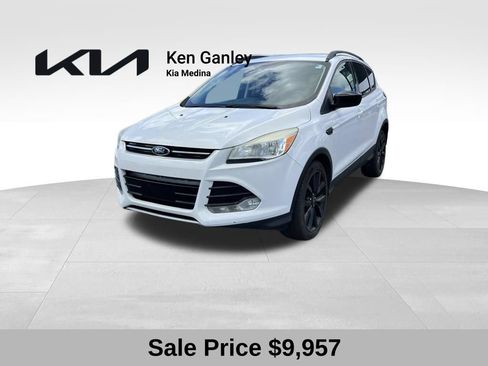 Used 2019 Ford Escape SE FWD image 1