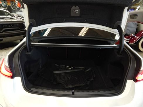 Used 2025 BMW 330i xDrive Sedan w/ M Sport Package image 6