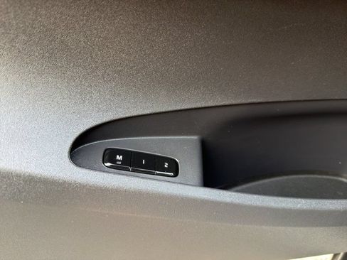 Used 2022 Polestar Polestar 2 w/ Plus Package AWD/4WD image 32