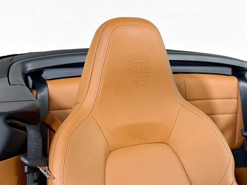 Certified 2026 Porsche 911 Carrera 4S AWD/4WD image 21