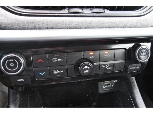Used 2022 Jeep Compass Latitude w/ Sun and Sound Group FWD image 29