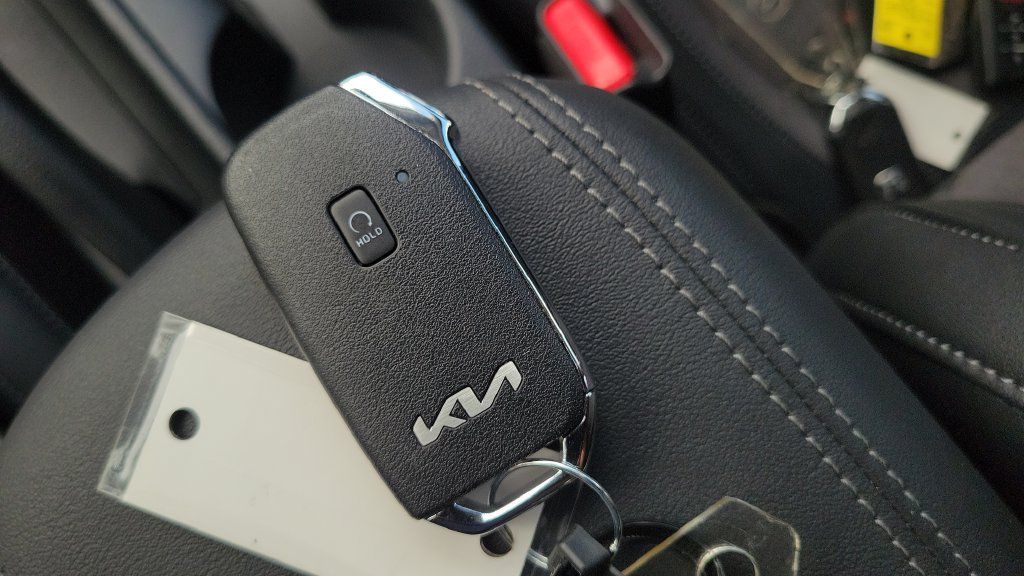 Used 2026 Kia Seltos S FWD image 27