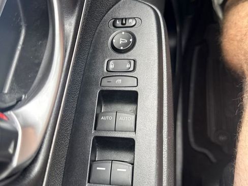 Used 2019 Honda CR-V EX image 22