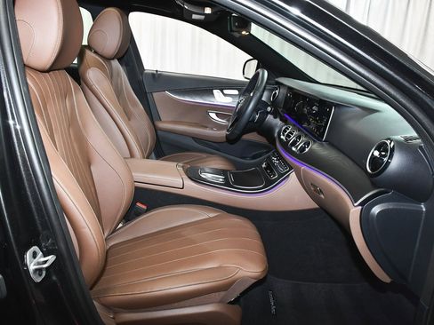 Used 2023 Mercedes-Benz E 350 4MATIC Sedan image 60