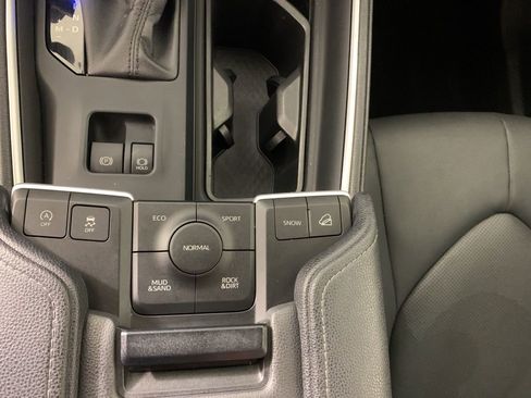 Used 2024 Toyota Grand Highlander XLE image 27