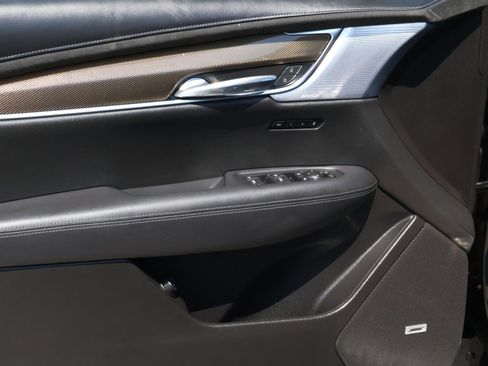 Certified 2023 Cadillac XT6 Sport w/ Platinum Package image 21