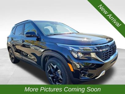 Used 2025 Kia Seltos EX w/ EX Sunroof Package