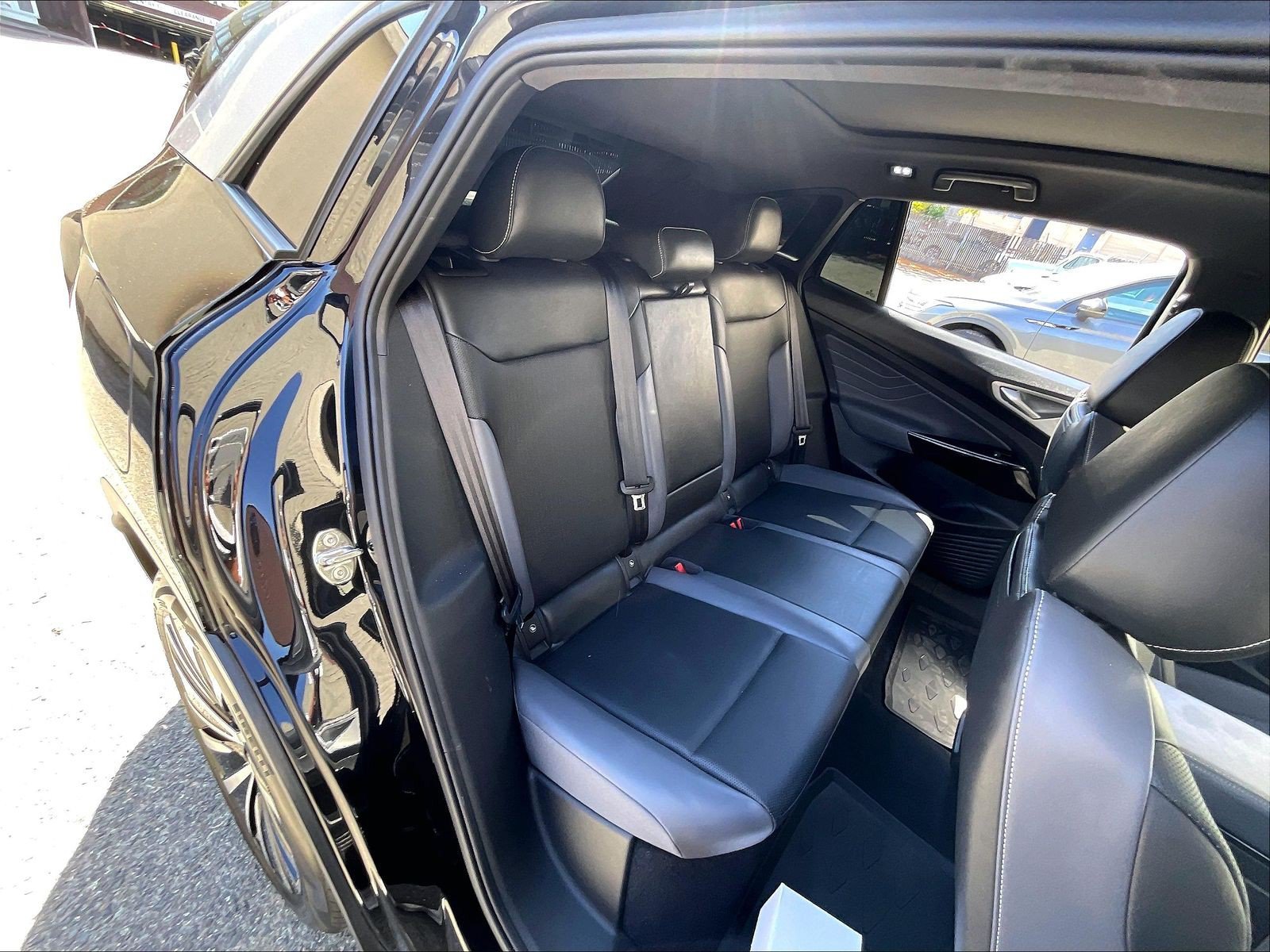 Used 2023 Volkswagen ID.4 Pro S Plus AWD/4WD image 25