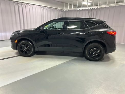 Used 2024 Chevrolet Blazer LT w/ Convenience Package image 4