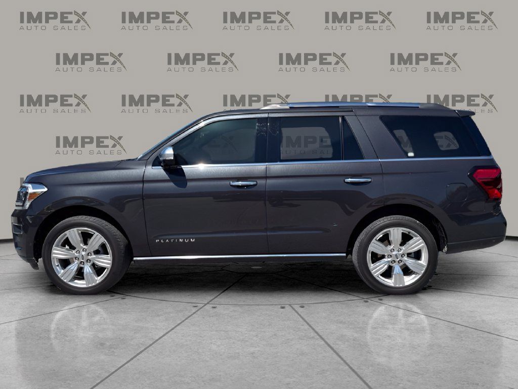 Used 2024 Ford Expedition Platinum AWD/4WD image 2