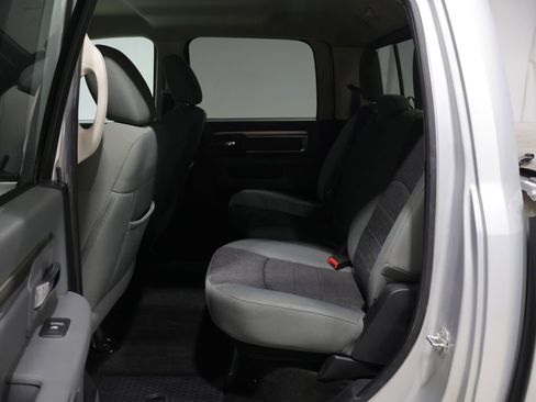Used 2016 RAM 1500 Big Horn AWD/4WD image 18