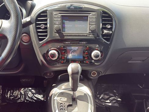 Used 2014 Nissan Juke SL AWD/4WD image 12