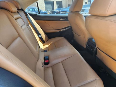 Used 2017 Lexus IS 200t w/ Premium Package image 11