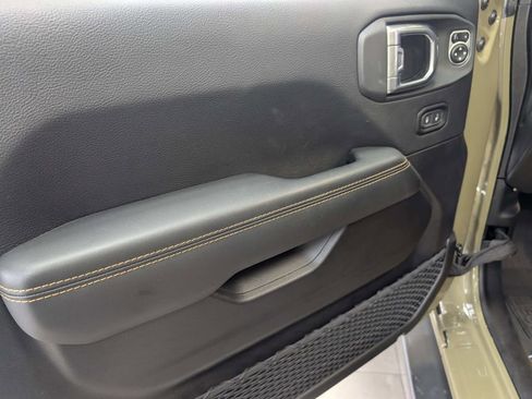 New 2025 Jeep Wrangler Unlimited Rubicon 392 image 26