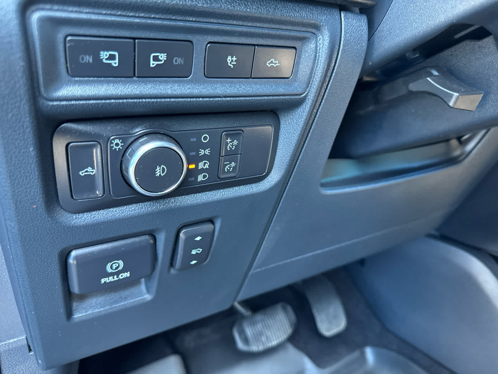 Used 2022 Ford F150 XLT w/ Equipment Group 302A High AWD/4WD image 20