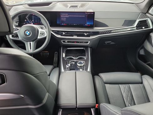 Used 2024 BMW X7 M60i w/ Executive Package AWD/4WD image 17