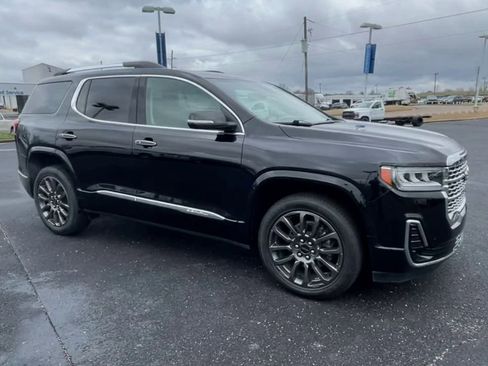 Used 2023 GMC Acadia Denali w/ Black Diamond Edition image 2