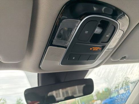 Used 2022 Hyundai Tucson SEL w/ Convenience + Premium Package FWD image 16