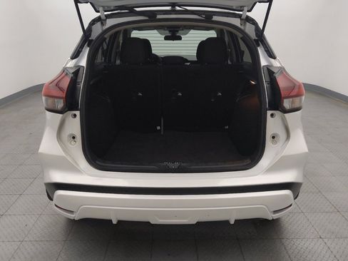 Used 2024 Nissan Kicks SV image 29