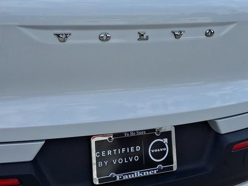 Certified 2023 Volvo XC40 B5 Ultimate w/ Protection Package Premier AWD/4WD image 33