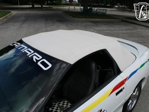 Used 1997 Chevrolet Camaro Z28 image 17