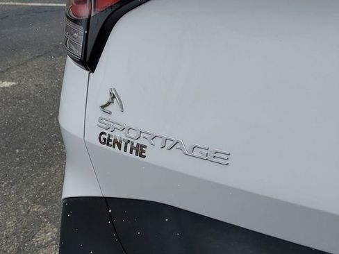 Used 2024 Kia Sportage X-Line image 30