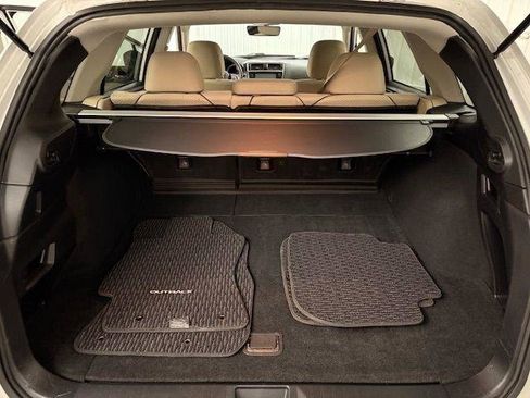 Used 2018 Subaru Outback 2.5i Premium image 8