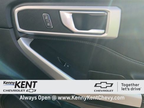 Used 2022 Ford Explorer XLT w/ Class IV Trailer Tow Package image 21