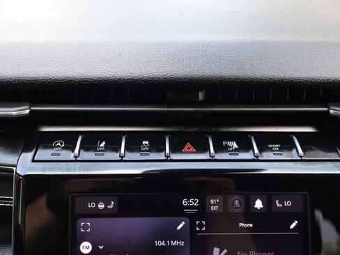 Used 2023 Jeep Grand Cherokee Altitude RWD image 32