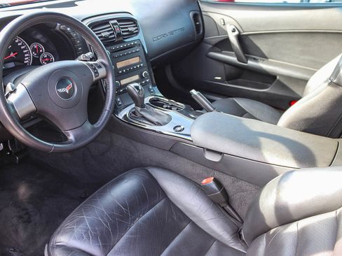 Used 2008 Chevrolet Corvette Coupe w/ Preferred Equipment Group image 18