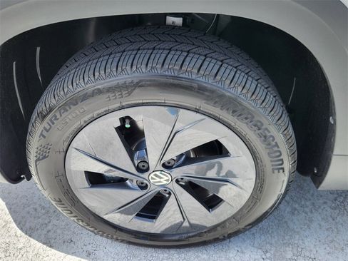 New 2026 Volkswagen Taos S image 6