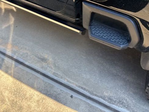 Used 2024 GMC Sierra 2500 Denali w/ Denali Reserve Package image 10