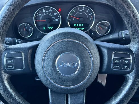 Used 2017 Jeep Wrangler Sport image 15