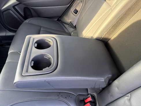 Used 2022 Subaru Outback Limited image 28