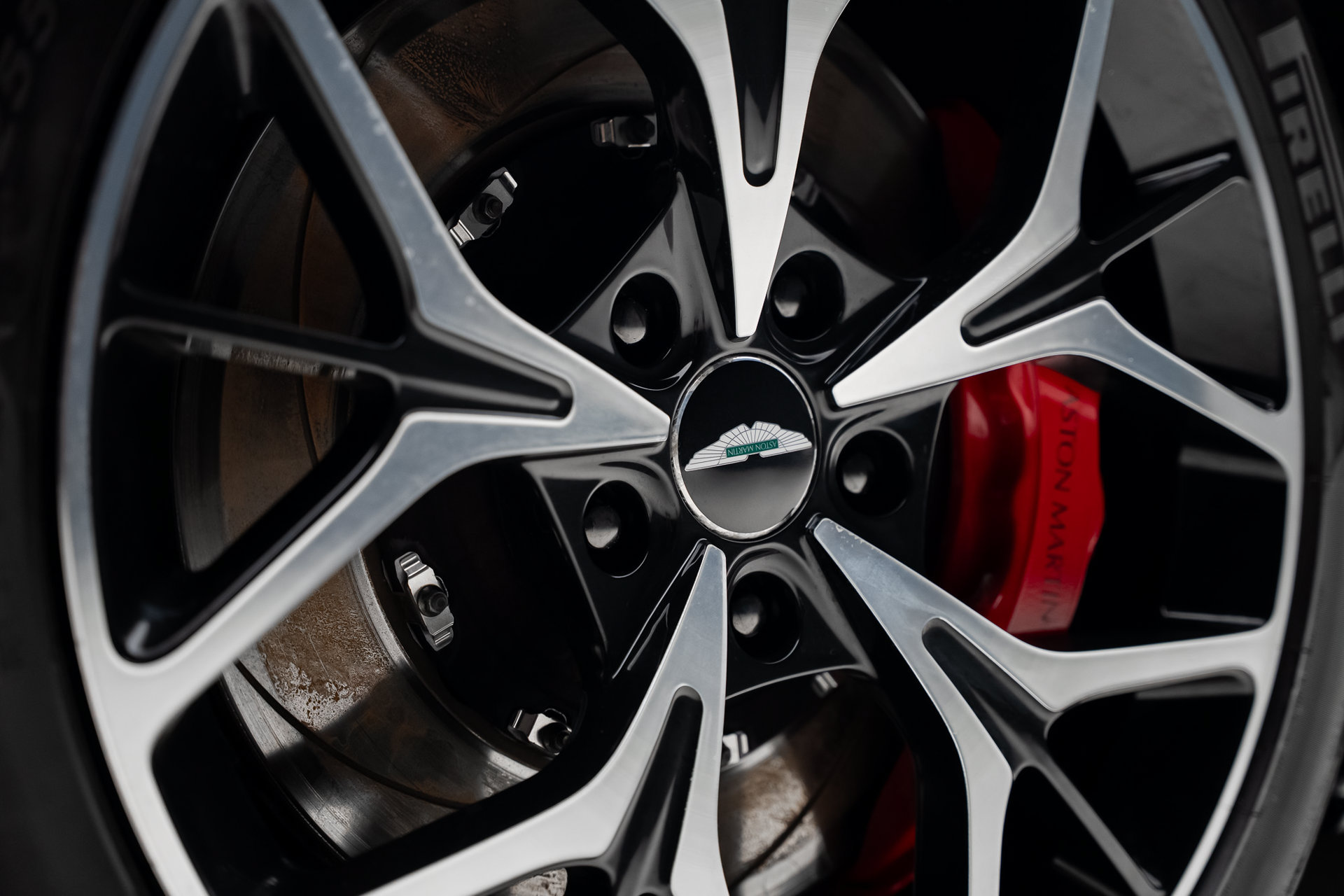 Used 2019 Aston Martin DB11 Volante RWD image 24