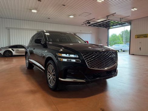 Used 2023 Genesis GV80 2.5T w/ Winter Weather Package AWD/4WD image 7
