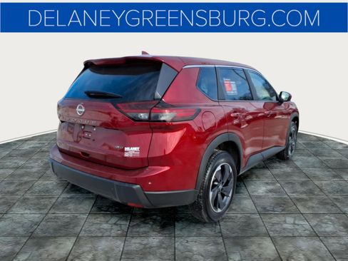 Certified 2025 Nissan Rogue SV image 3