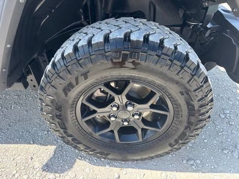 Used 2024 Jeep Wrangler Unlimited Sport AWD/4WD image 11