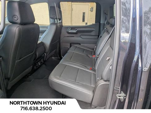 Used 2026 GMC Sierra 1500 SLT AWD/4WD image 29