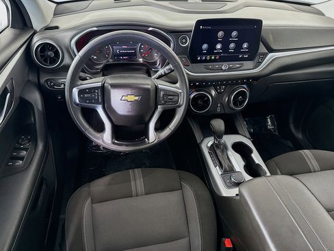 Used 2024 Chevrolet Blazer LT image 17