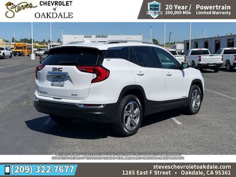 Certified 2020 GMC Terrain SLT w/ Preferred Package AWD/4WD image 11