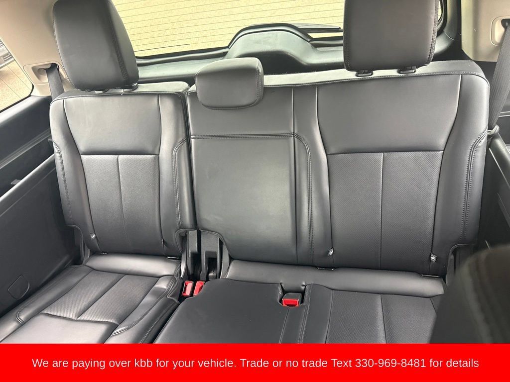 Used 2024 Ford Expedition XLT AWD/4WD image 11