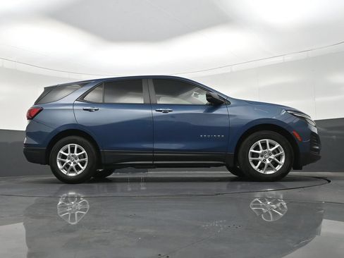 Used 2024 Chevrolet Equinox LS FWD image 28